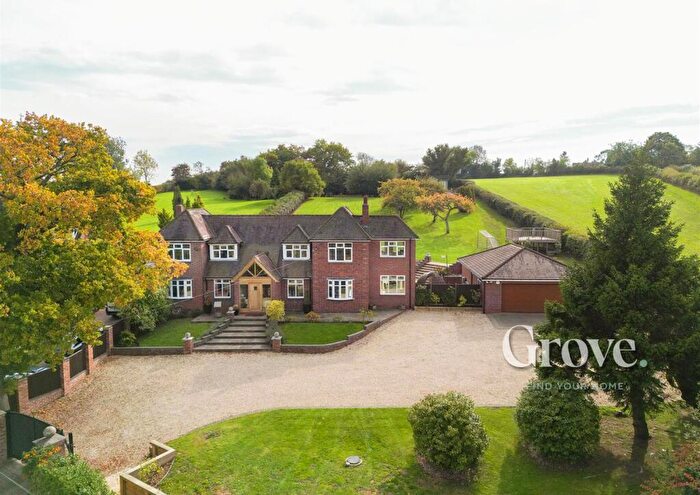 4 Bedroom Detached House For Sale In St. Kenelm's Road, Romsley, B62