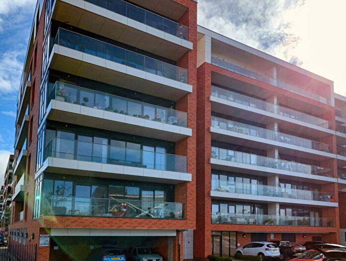 2 Bedroom Apartment To Rent In Kingman Way, Newbury, RG14