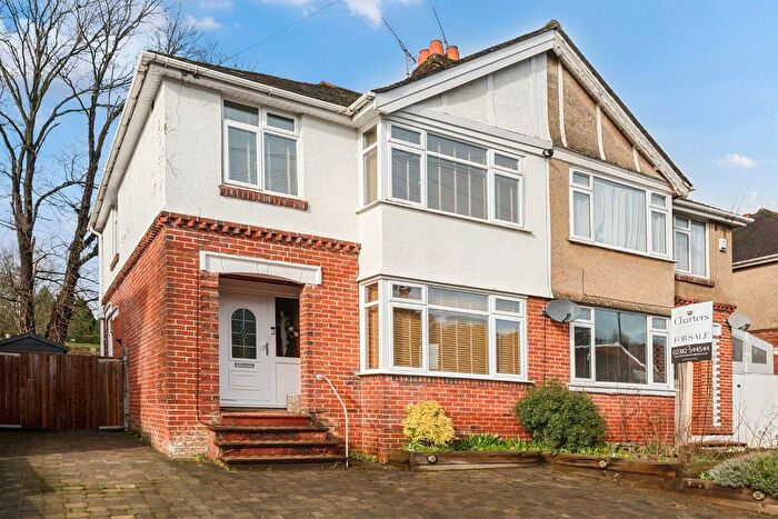 3 Bedroom Semi-Detached House For Sale In Dale Valley Road, Shirley, Southampton, Hampshire, SO16