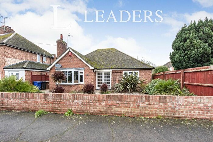 2 Bedroom Detached House To Rent In Park Road, Bury St. Edmunds, IP33