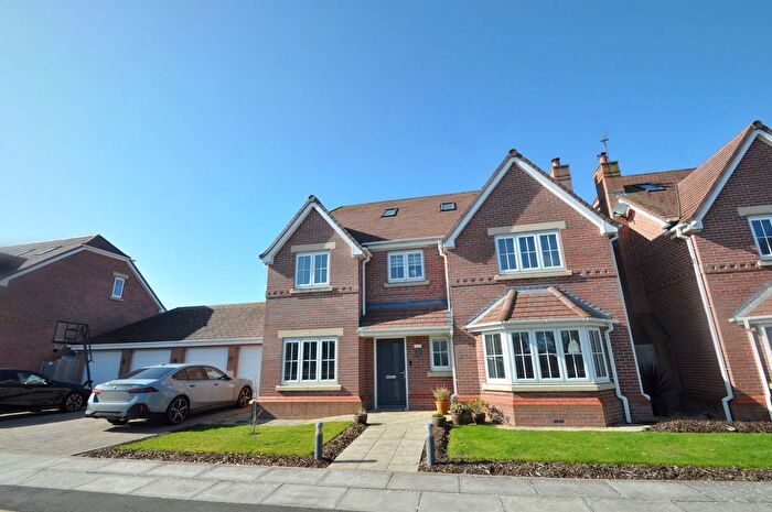 5 Bedroom Detached House For Sale In Thistledown Drive, Hightown, L38