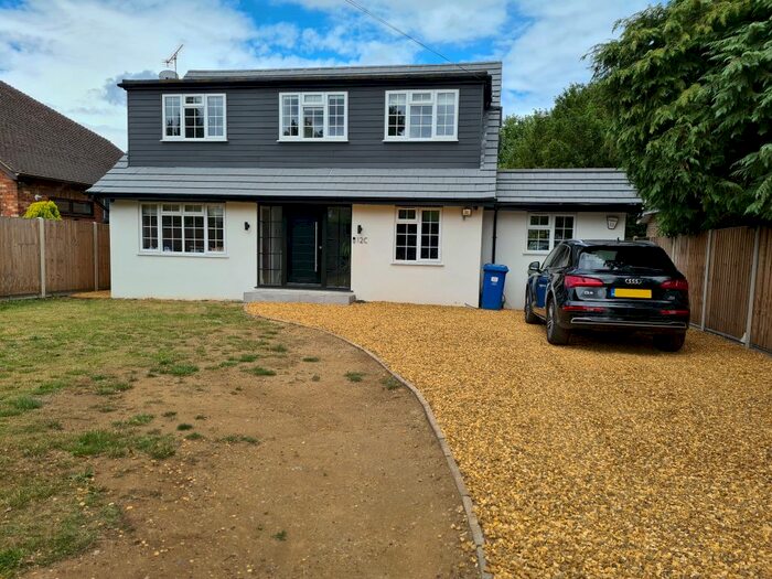 4 Bedroom Detached House To Rent In Ouseley Road, Wraysbury, Staines, TW19