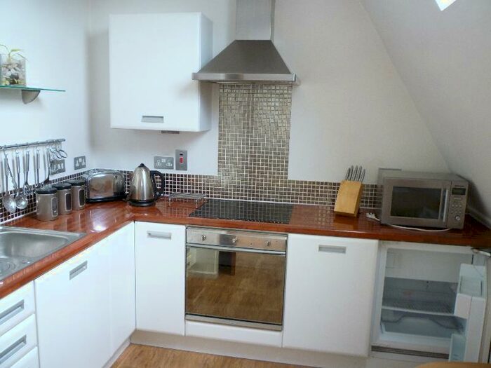 Apartment To Rent In The Headrow, Leeds, LS1