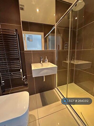 2 Bedroom Flat To Rent In Bexley High Street, Bexley, DA5