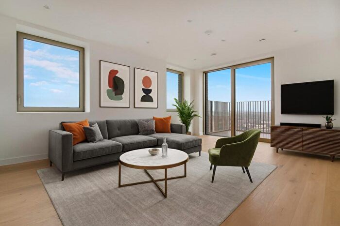 2 Bedroom Apartment To Rent In Station Road, Tottenham Hale, N17