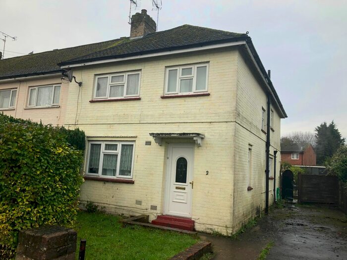 6 Bedroom Semi-Detached House To Rent In Larchwood Drive, Englefield Green, Egham TW20