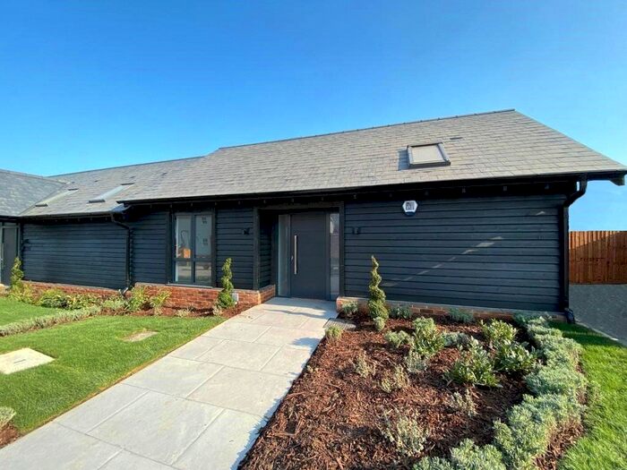 2 Bedroom Semi-Detached Bungalow For Sale In The Paddocks, Newney Green, Writtle, CM1