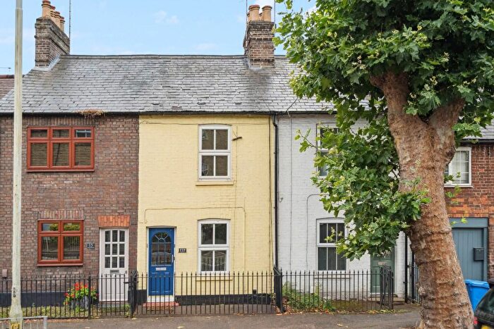 2 Bedroom Terraced House For Sale In High Street, Berkhamsted, Hertfordshire, HP4