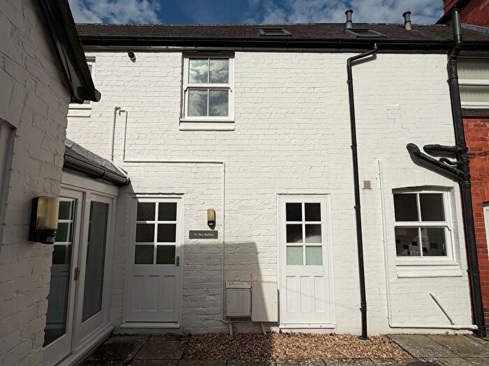 2 Bedroom Property To Rent In High Street, Prestatyn, LL19