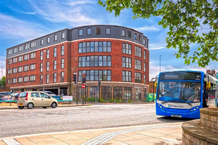 2 Bedroom Flat To Rent In Queen Street, Kettering, NN16
