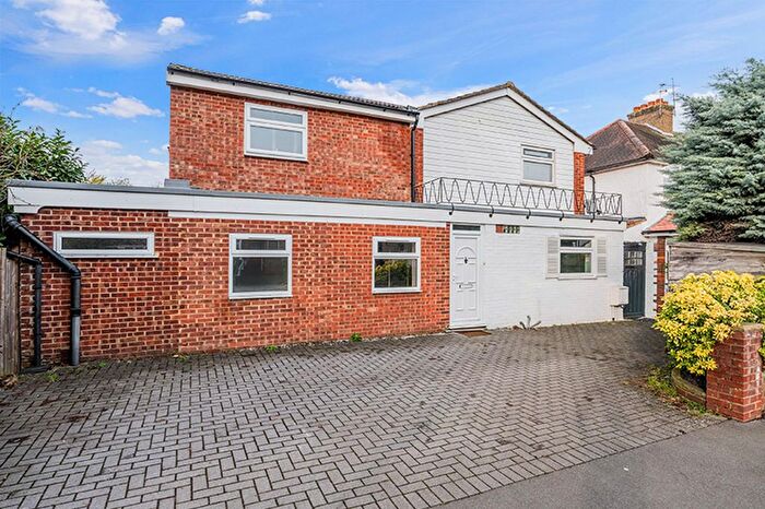 4 Bedroom Detached House For Sale In Station Avenue, West Ewell, Epsom, Surrey, KT19