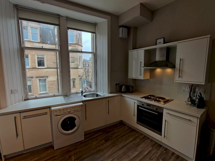 2 Bedroom Flat To Rent In Bruntsfield Place, Bruntsfield, Edinburgh, EH10