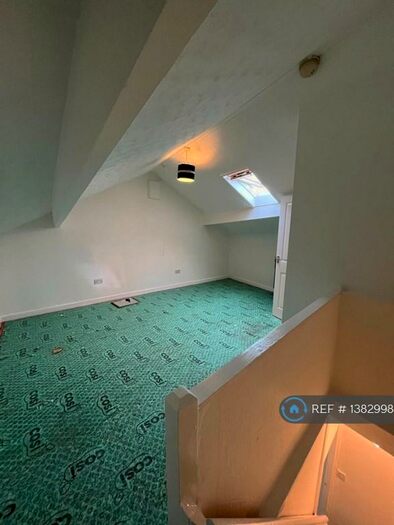 4 Bedroom Terraced House To Rent In Hartley Street, Colne, BB8