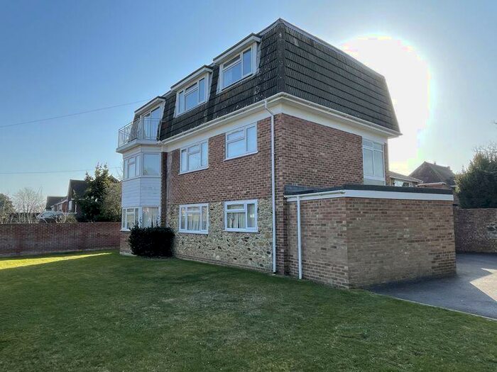 2 Bedroom Flat To Rent In Brooklyn Hall, Hayling Island., PO11