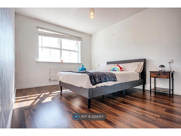 4 Bedroom Detached House To Rent In Oak Tree Drive, Rogerstone, Newport, NP10