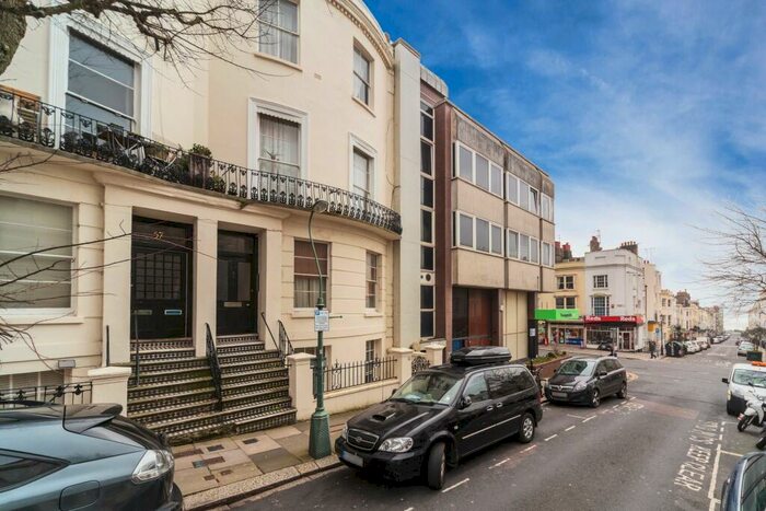 1 Bedroom Flat To Rent In Brunswick Road, Hove, East Sussex, BN3