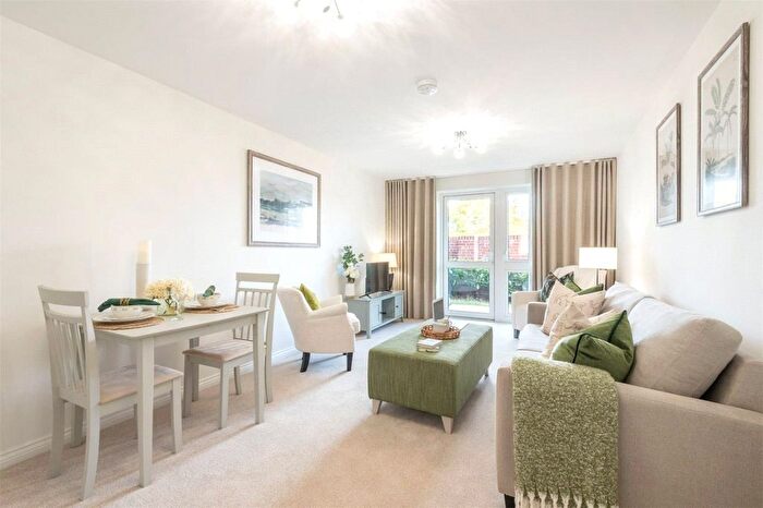 1 Bedroom Flat For Sale In Otter Lodge, Silver Street, Honiton, Devon, EX14