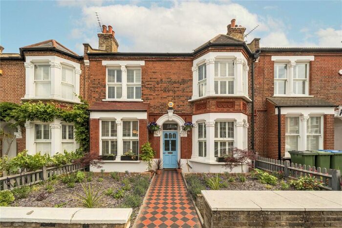 4 Bedroom House To Rent In Heathwood Gardens, Charlton, SE7