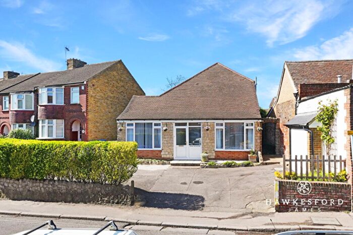 4 Bedroom Detached House For Sale In Crown Road, Sittingbourne, ME10