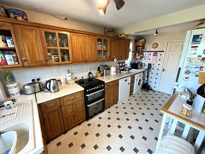 4 Bedroom Detached House For Sale In Boulton Close, Malkins Bank, Sandbach, CW11