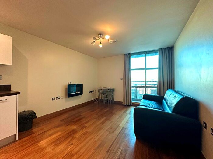1 Bedroom Flat To Rent In St George Building, Great George Street, Leeds, West Yorkshire, LS1