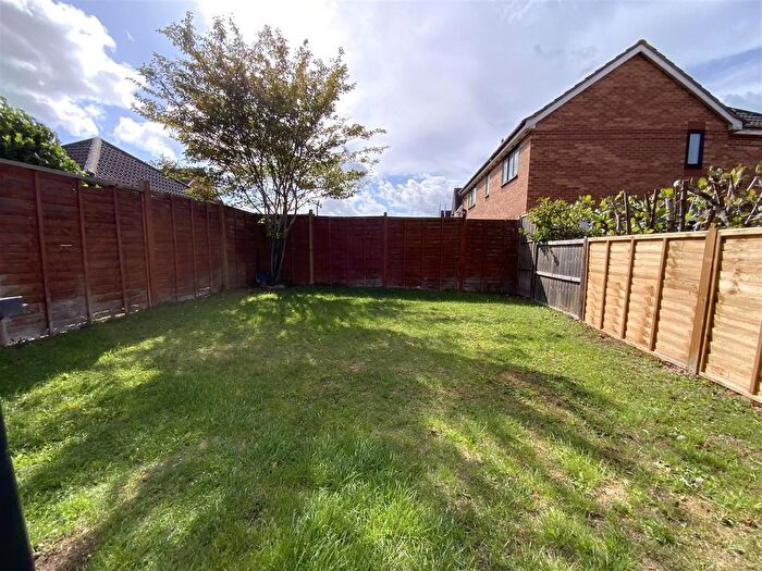 2 Bedroom End Of Terrace House For Sale In Underwood Place, Oldbrook, Milton Keynes, MK6