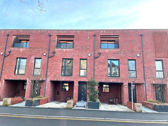 4 Bedroom Property To Rent In Burton Road, Manchester, M20