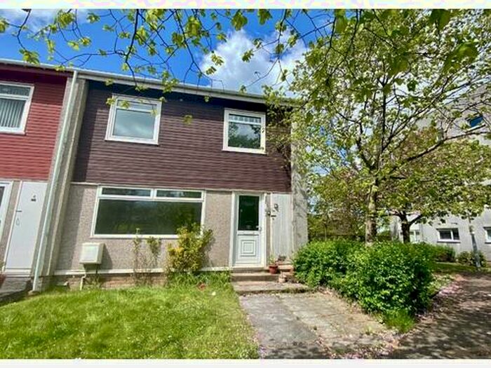 3 Bedroom End Of Terrace House To Rent In Troon Court, East Kilbride, G75