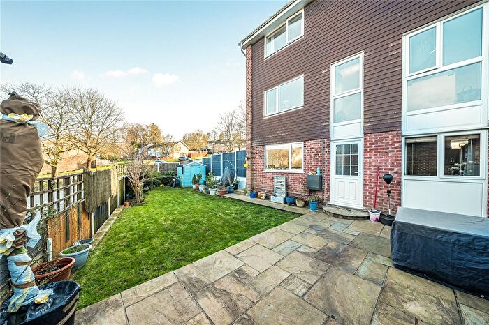 3 Bedroom End Of Terrace House For Sale In Treebourne Road, Biggin Hill, Westerham, Kent, TN16