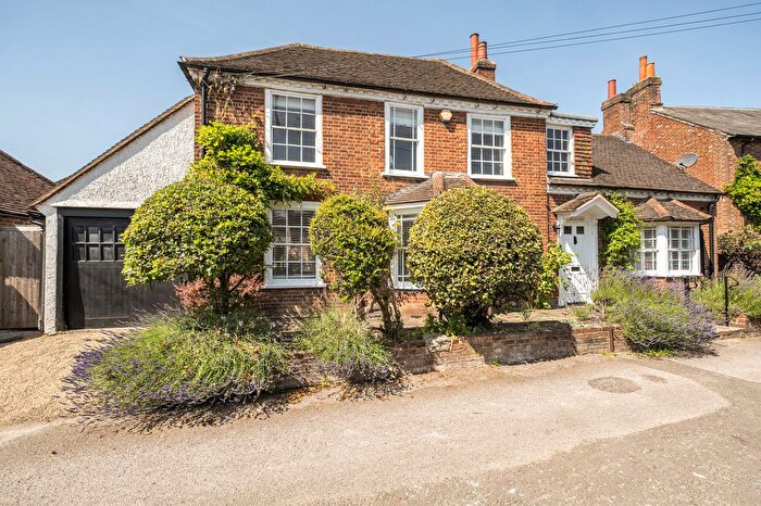 4 Bedroom Detached House For Sale In High Street, Redhill, RH1