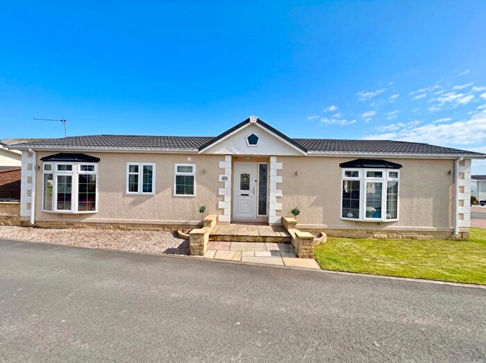 3 Bedroom Park Home For Sale In Willow Park, Lochlibo Road, Burnhouse, Beith, KA15