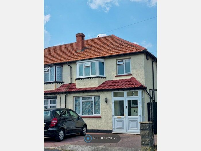 3 Bedroom Semi-Detached House To Rent In Erskine Road, Sutton, SM1