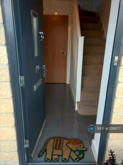 2 Bedroom Terraced House To Rent In Holts Crest Way, Leeds, LS12