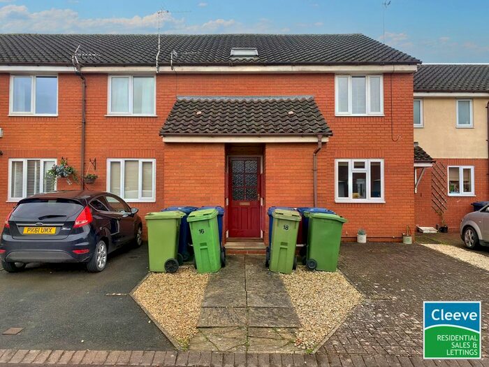 1 Bedroom Flat To Rent In Middlehay Court, Bishops Cleeve, Cheltenham, GL52