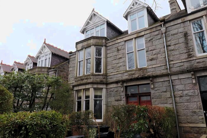 4 Bedroom Flat To Rent In Forest Road, Aberdeen, AB15