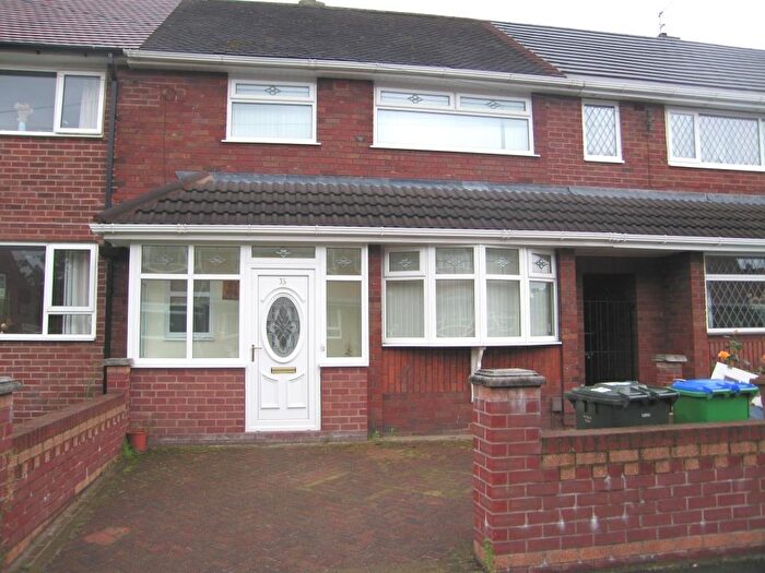 2 Bedroom Terraced House To Rent In Lincoln Road, Alkrington, M24