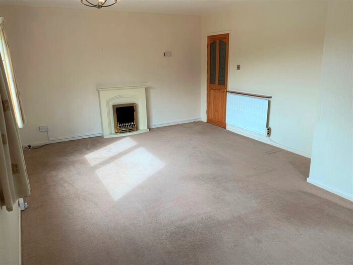 2 Bedroom Apartment To Rent In Harcourt Close, Urmston, Manchester, M41