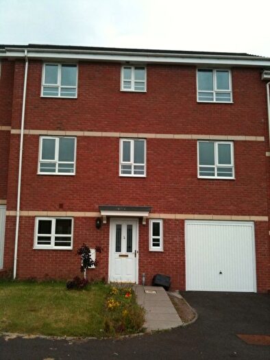 4 Bedroom Town House To Rent In Littlehill Crescent, Cradley, B63