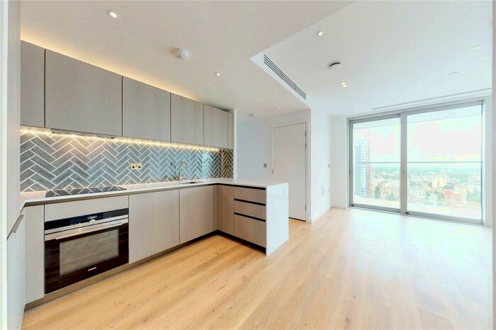 2 Bedroom Apartment To Rent In City Road, London, EC1V