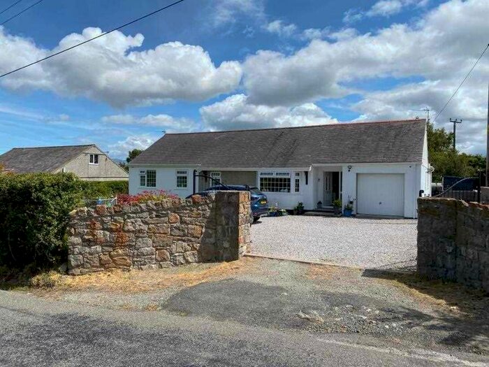 4 Bedroom Detached Bungalow For Sale In Tegfan, Llanddaniel, Gaerwen, LL60