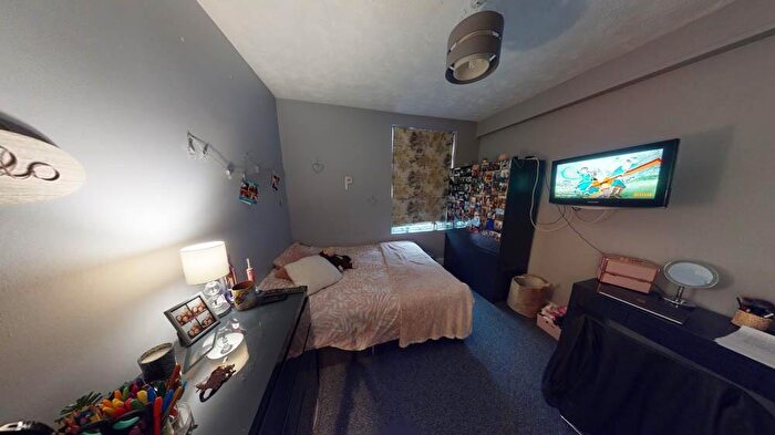 5 Bedroom House To Rent In Estcourt Terrace, Leeds, LS6