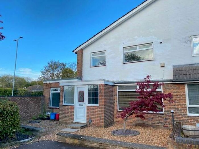 4 Bedroom House To Rent In Wood Drive, Stevenage, SG2