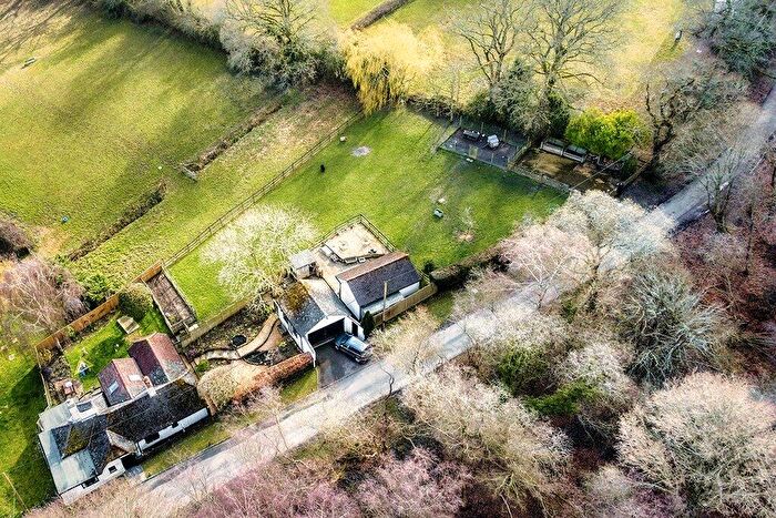 3 Bedroom Bungalow For Sale In Boundway Hill, Sway, Lymington, Hampshire, SO41