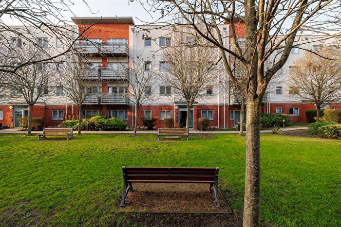 2 Bedroom Flat To Rent In Hawker Place, London, E17