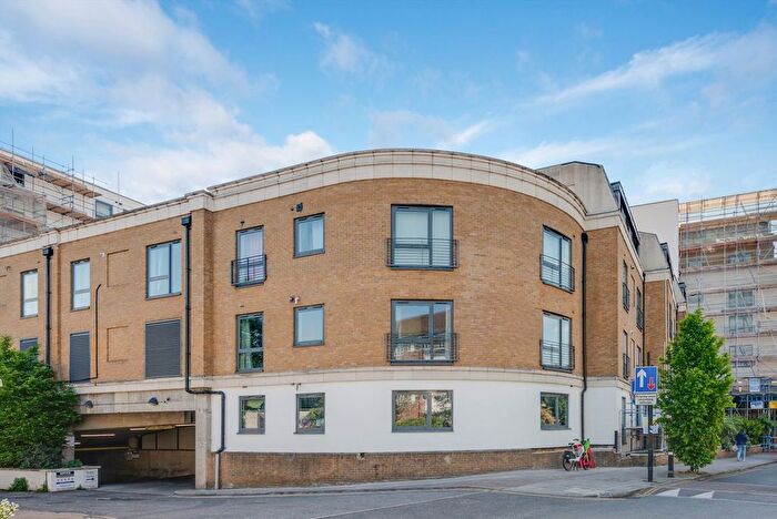 1 Bedroom Flat To Rent In Uxbridge Road, Ealing, W13