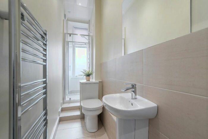 1 Bedroom Flat To Rent In Thornwood Avenue, West End, Glasgow, G11