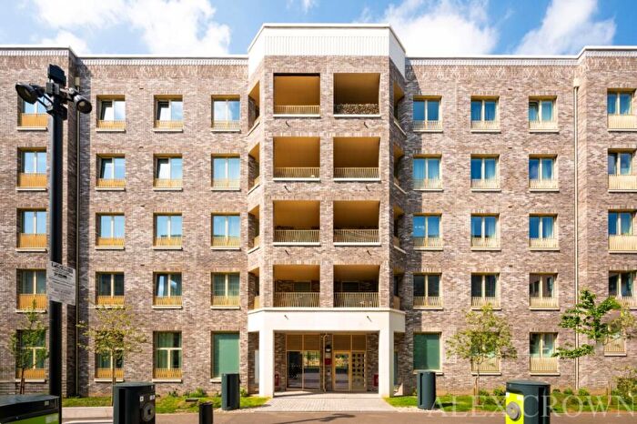 1 Bedroom Flat To Rent In Frogley Park Road, Barking, IG11