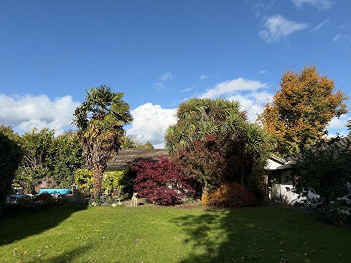 5 Bedroom Detached House For Sale In The Green, Datchet, SL3