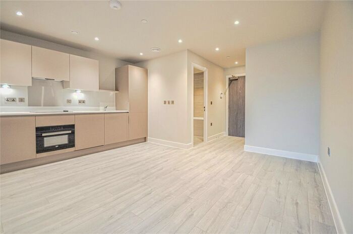 1 Bedroom Flat To Rent In Wokingham Road, Bracknell, Berkshire, RG42