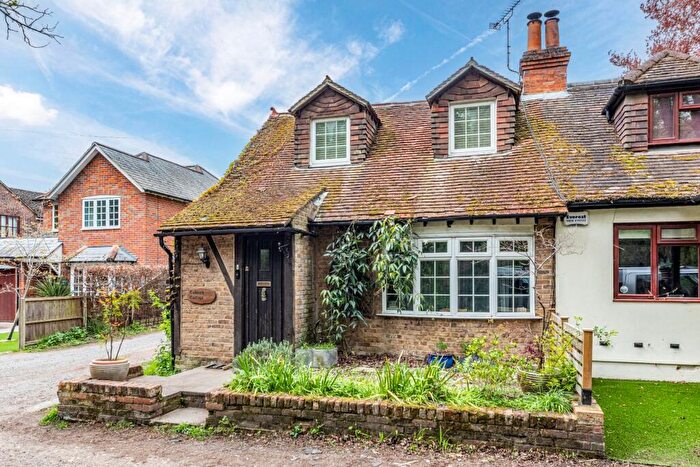 3 Bedroom Semi-Detached House For Sale In Spratts Lane, Ottershaw, Chertsey, Surrey, KT16